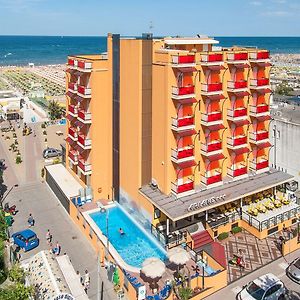 Hotel Ariane - Beachfront, Breakfast Xxl & Sea View